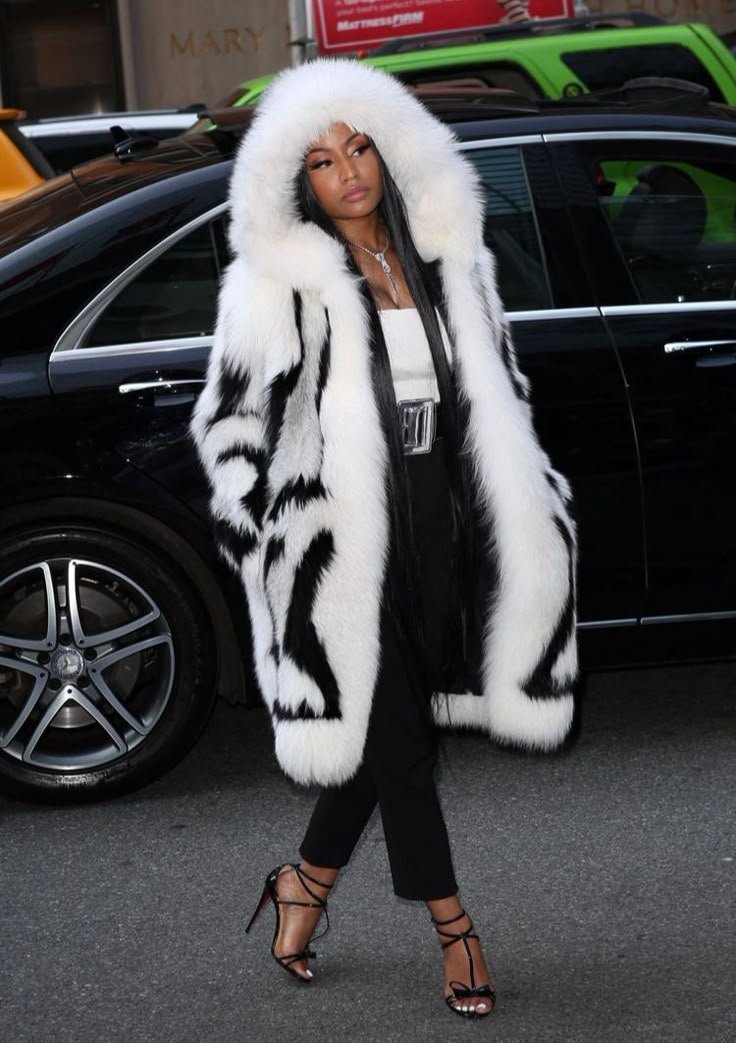 Nicki Minaj Officially Trademarks Her Birth Name “ONIKA”