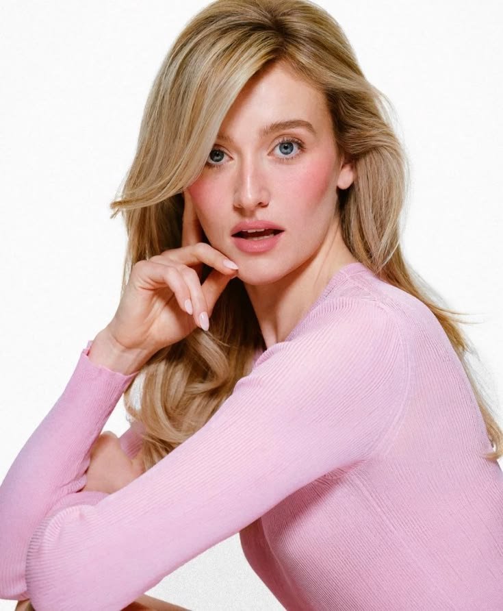 Sarah Pidgeon’s Rhode Campaign Is Spring Beauty Done Right