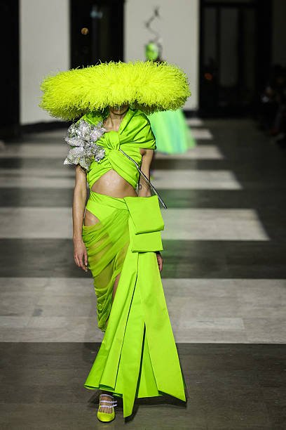 30 Paris Couture SS26 Looks Inspired by the Met Gala 2026 “Fashion Is Art” Theme 53