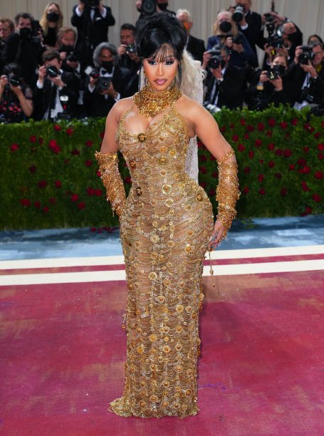 Top 10 Iconic Met Gala Dresses That Changed Fashion Forever 23