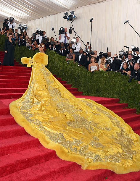 Top 10 Iconic Met Gala Dresses That Changed Fashion Forever 42