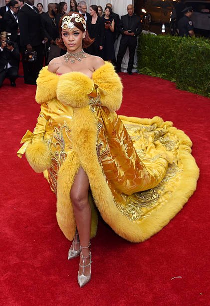 Top 10 Iconic Met Gala Dresses That Changed Fashion Forever 40