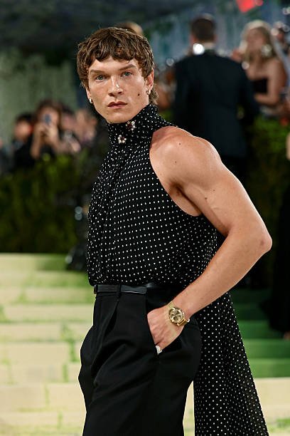 Connor Storrie Makes a Memorable Debut at the 2026 Met Gala 7