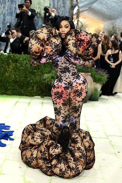 Cardi B Becomes the Art in Marc Jacobs at the 2026 Met Gala 4 Cardi B Becomes the Art in Marc Jacobs at the 2026 Met Gala 3