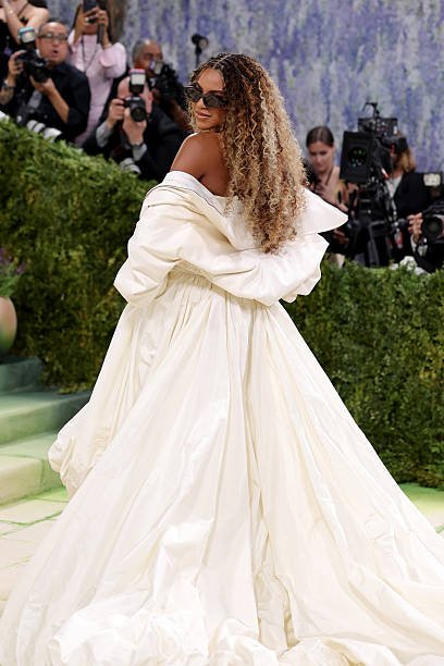 Balenciaga, Blue Ivy Carter, Met Gala
