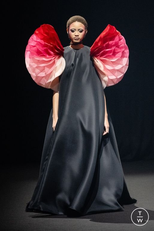 30 Paris Couture SS26 Looks Inspired by the Met Gala 2026 “Fashion Is Art” Theme 41