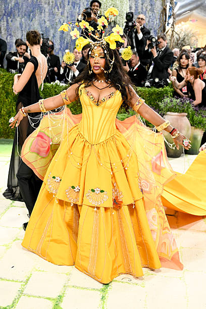 SZA Dazzles in Vintage Butterfly Gown at 2026 Met Gala