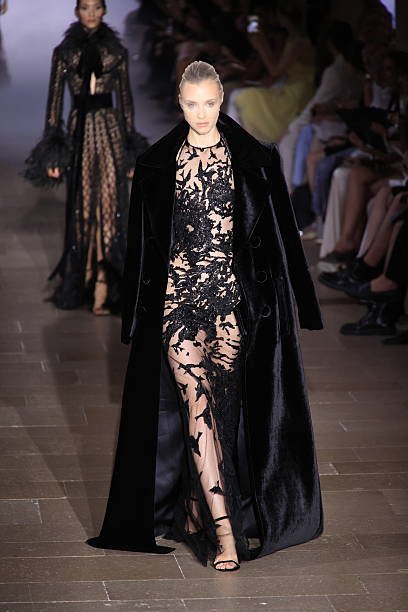 Zuhair Murad 11 0587909d f5db 42e0 8b71 3cee25f060bd