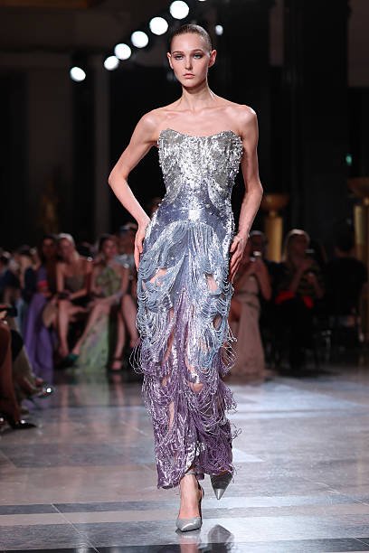 Elie Saab 33 0be2c2d1 f3fa 46f1 8db4 d36d76824cf9