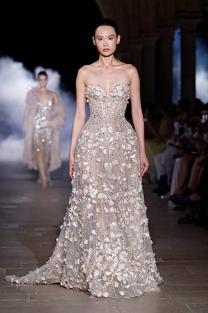 Zuhair Murad 4 1ad0ebf7 f584 4703 b420 cf8f41c06a40