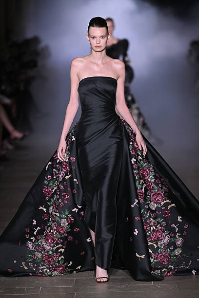 Zuhair Murad 46 25551cac 8ab6 41fa 93e5 0b237770fc87