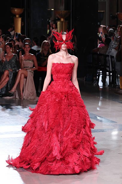 Elie Saab 55 3077c787 7daf 4750 9fcf 4708d6343566