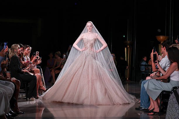 Elie Saab 57 34708c90 dfef 461f 842c 7d60ab64287d