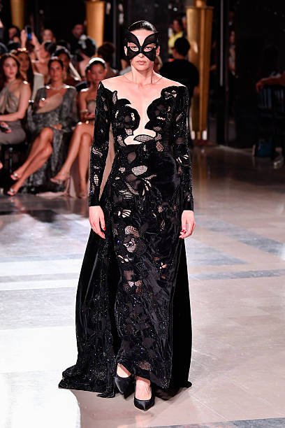 Elie Saab 49 4d5ccbe7 5bf9 468c 9437 ff2b9f433144