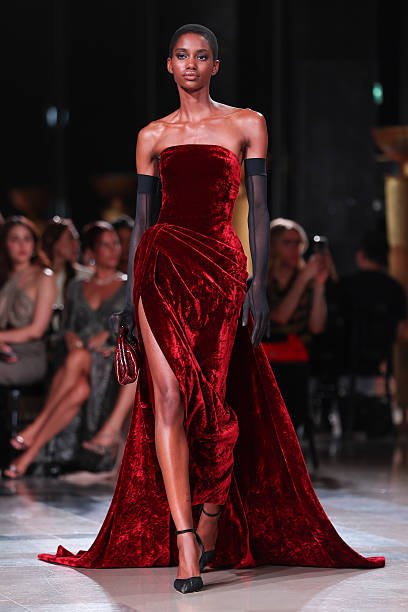 Elie Saab 48 60af6fdc c1d2 4e96 a1cd 0e69de54af80