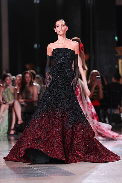 Elie Saab 41 62968885 7ca4 43c9 bb85 3ae193d49dfc