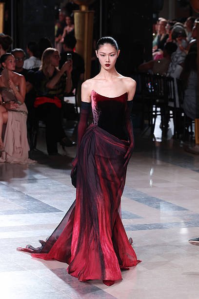 Elie Saab 11 6d4a0654 24e1 471b 9f0d a01d6878a5e4