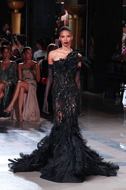 Elie Saab 47 77eb1682 00e4 4b54 9303 6b39ec8a6abe