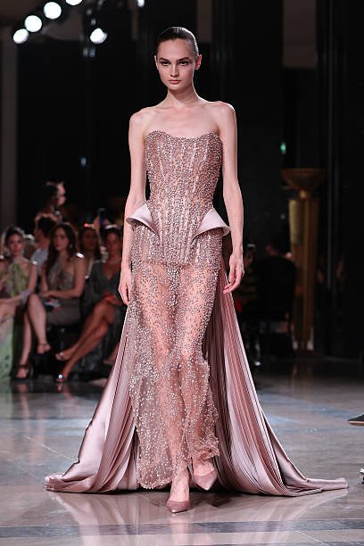 Elie Saab 31 c5a08387 ad8c 46bd 885a b7999bad34a4