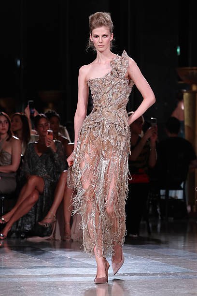 Elie Saab 29 d0774cf6 c505 4f80 b9ad 9b046fed2a4b