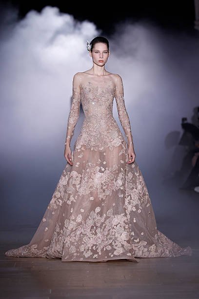 Zuhair Murad 45 d2803644 1159 48fd 9b8b f688dfc4febd