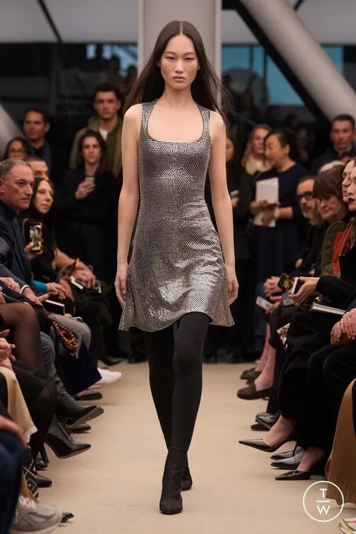 Womenswear Trend Fall/Winter 2026: Leggings Take Over 6 Womenswear Trend Fall/Winter 2026: Leggings Take Over 5