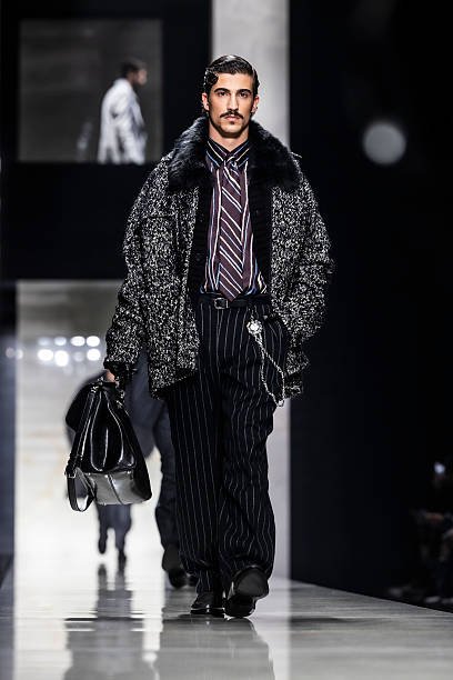 Menswear Trends Fall/Winter 2026 "Extra Long Sleeves" 4 Menswear Trends Fall/Winter 2026 "Extra Long Sleeves" 3