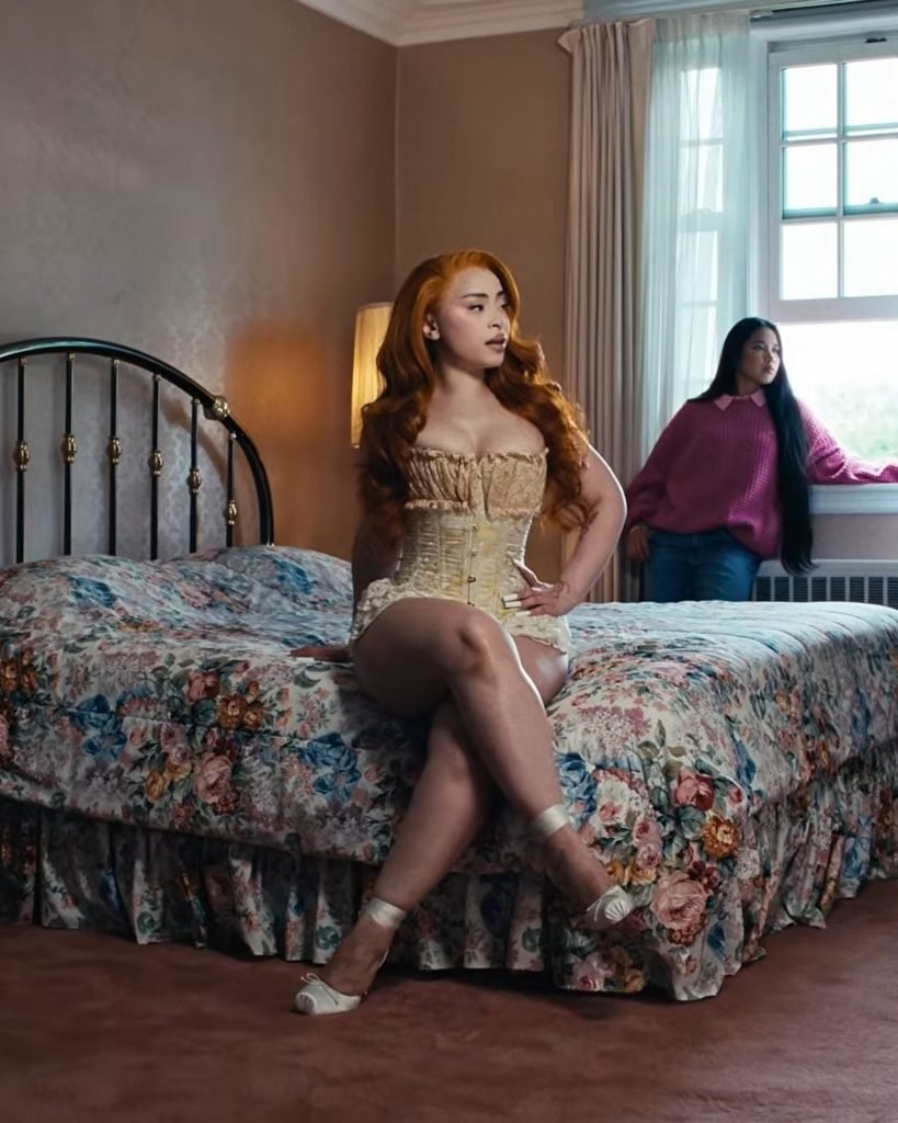 Ice Spice Wears Savannah Rose Fall/Winter 2025 in “Out My Face” Music Video 2 Ice Spice Wears Savannah Rose Fall/Winter 2025 in “Out My Face” Music Video 1