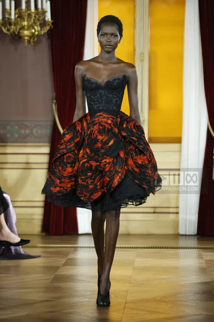 ArdAzAei 16 Model on the runway at the Ardazaei fashion show in Paris, Fall Winter 2026 Couture Fashion Week, Runway Look #016
