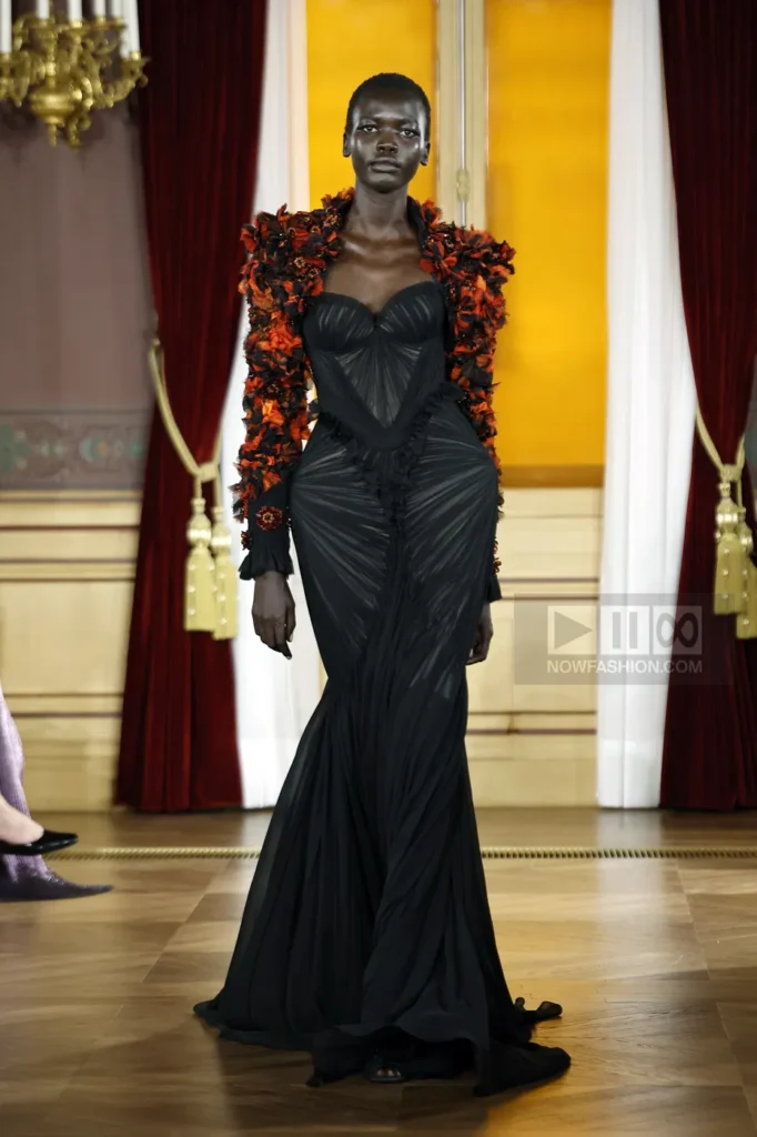 ArdAzAei 18 Model on the runway at the Ardazaei fashion show in Paris, Fall Winter 2026 Couture Fashion Week, Runway Look #018