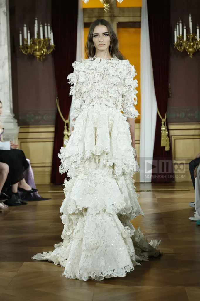 ArdAzAei 26 Model on the runway at the Ardazaei fashion show in Paris, Fall Winter 2026 Couture Fashion Week, Runway Look #026