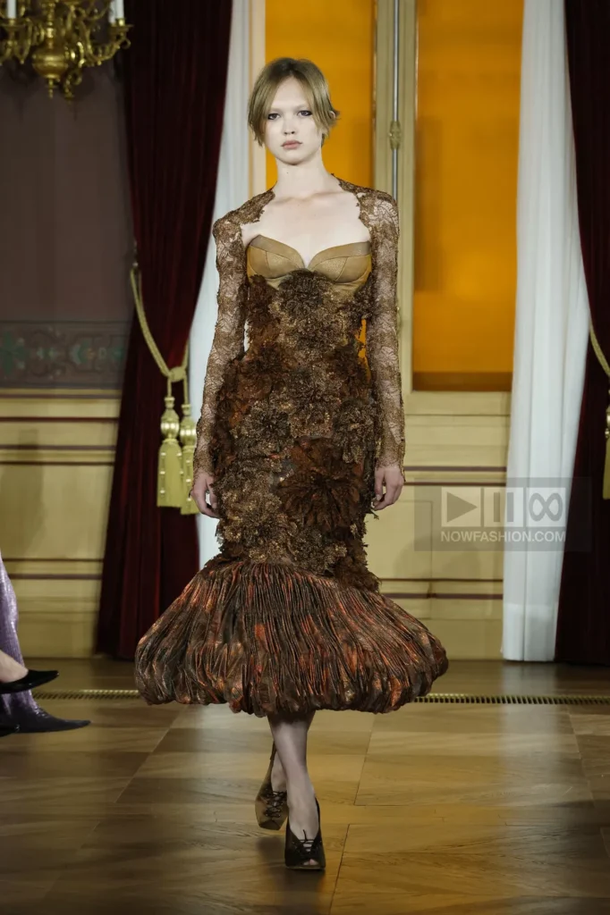 ArdAzAei 8 Model on the runway at the Ardazaei fashion show in Paris, Fall Winter 2026 Couture Fashion Week, Runway Look #008