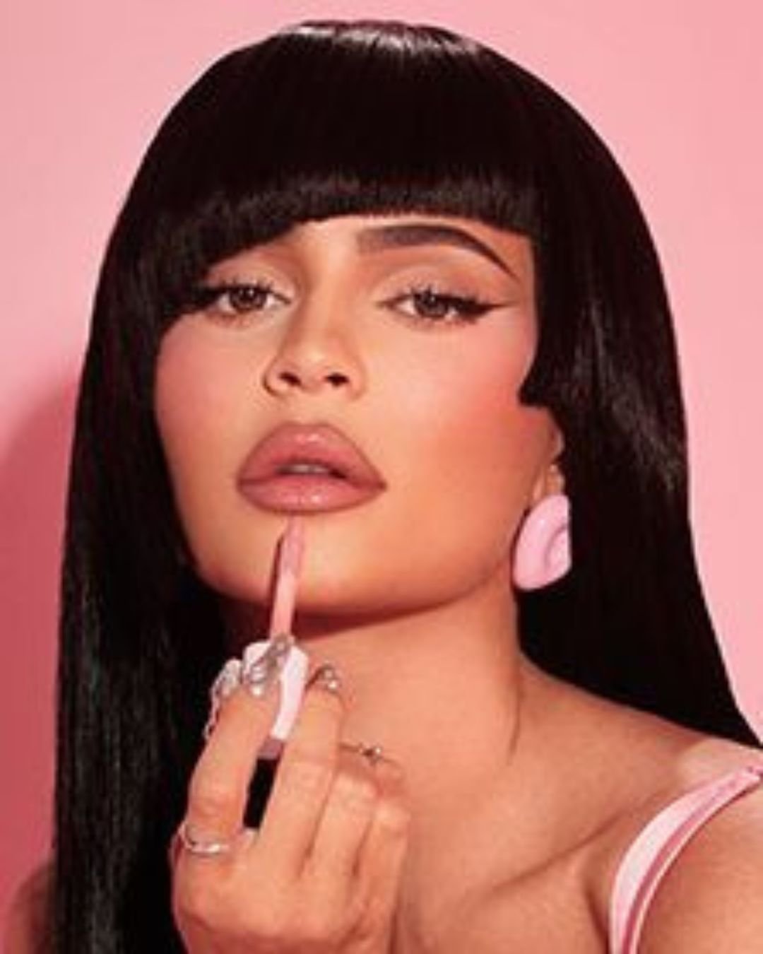 Kylie Jenner: Beauty Empire, Career and Influence 20 Kylie Jenner: Beauty Empire, Career and Influence 19