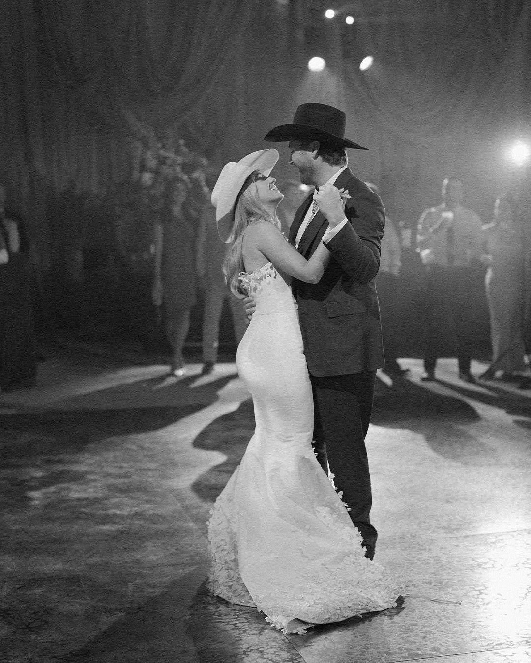 Lainey Wilson and Devlin “Duck” Hodges Celebrate Their Love With a Stunning Tennessee Waterfall Wedding