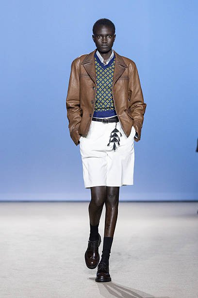 Menswear Spring/Summer 2027: The Rise of Geometric Patterns 12 Menswear Spring/Summer 2027: The Rise of Geometric Patterns 11