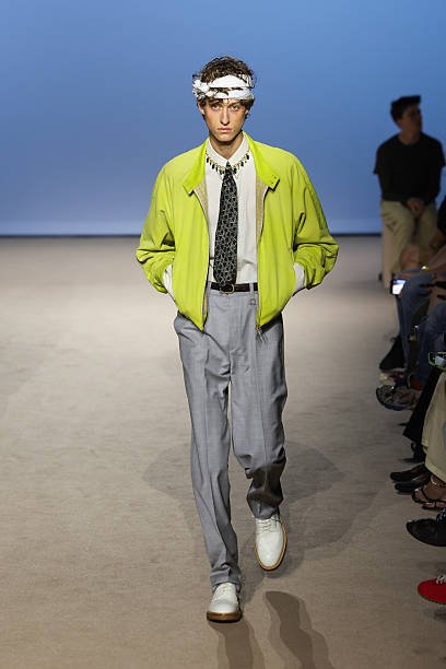 Menswear Spring/Summer 2027: The Rise of Geometric Patterns 6 Menswear Spring/Summer 2027: The Rise of Geometric Patterns 5