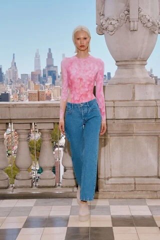 TTSWTRS 16 TTSWTRS Spring 2027 Ready-to-Wear: Welcome to Wonderland