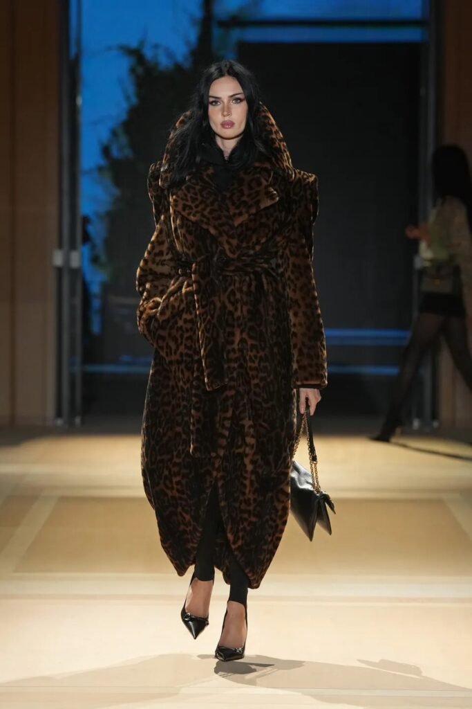 Gucci 25 Gucci Spring 2027 Ready-to-Wear: Demna Redefines the Gucci Fantasy