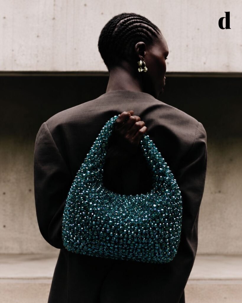 Atelier Emine: The Knots That Came From the Sea