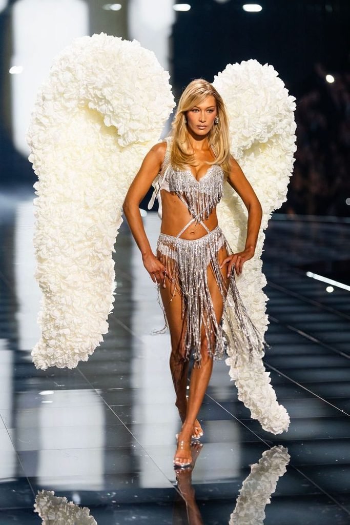 Victoria’s Secret Fashion Show 2026: Models, Date & Performers 2 Victoria’s Secret Fashion Show 2026: Everything to Know About the Upcoming Runway Spectacle