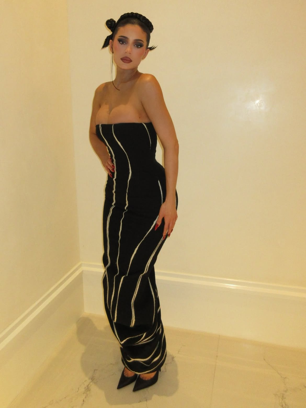 Kylie Jenner in Bold Vintage Galliano For Kardashian–Jenner Christmas Eve 2025 6 Kylie Jenner in Bold Vintage Galliano For Kardashian–Jenner Christmas Eve 2025