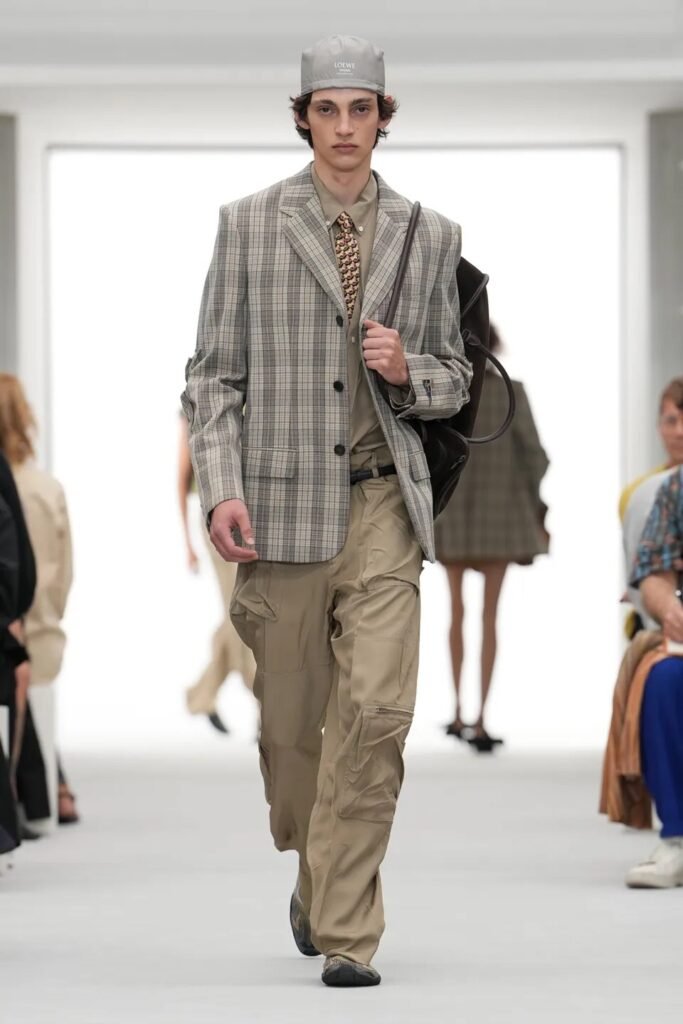 LOEWE 12 LOEWE img 5272 9