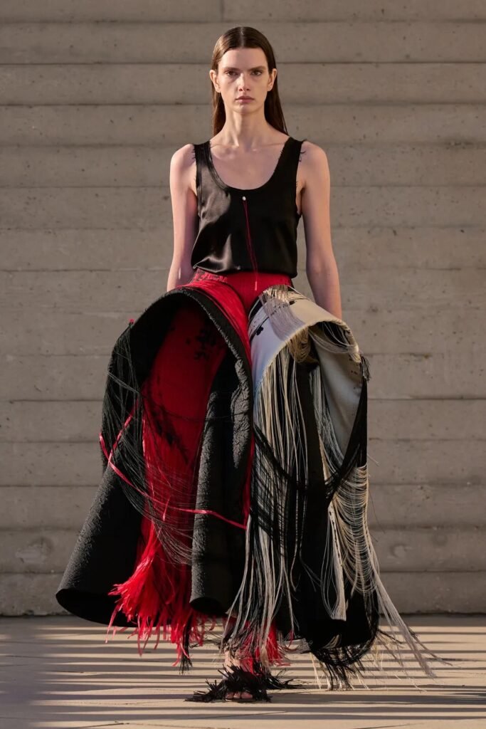 Roksanda Ilinčić returned to the London Fashion Week calendar for Spring 2027 with another expression of the design language that has made her eponymous label 