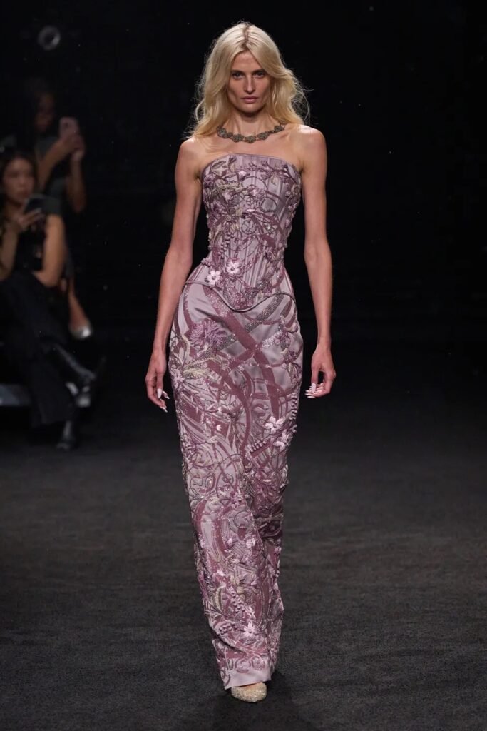 Wiederhoeft Spring 2027 Ready-to-Wear arrives with the kind of theatrical elegance that has become synonymous with the New York-based label.