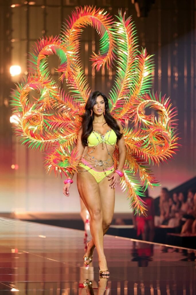 Victoria’s Secret 28 Victoria’s Secret img 7291 1 1 18