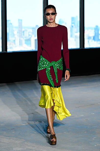 Discover the crochet trend for Spring/Summer 2027, from intricate dresses and skirts to statement tops, sets, and accessories redefining modern summer style.