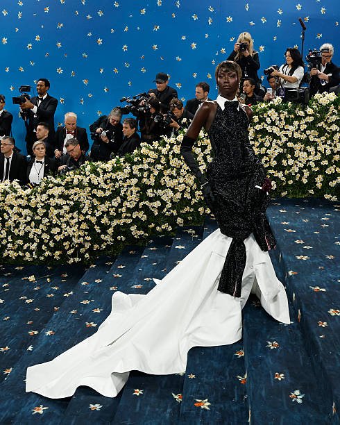 Anok Yai’s 2025 Met Gala Moment: A Masterclass in Tailoring and Elegance
